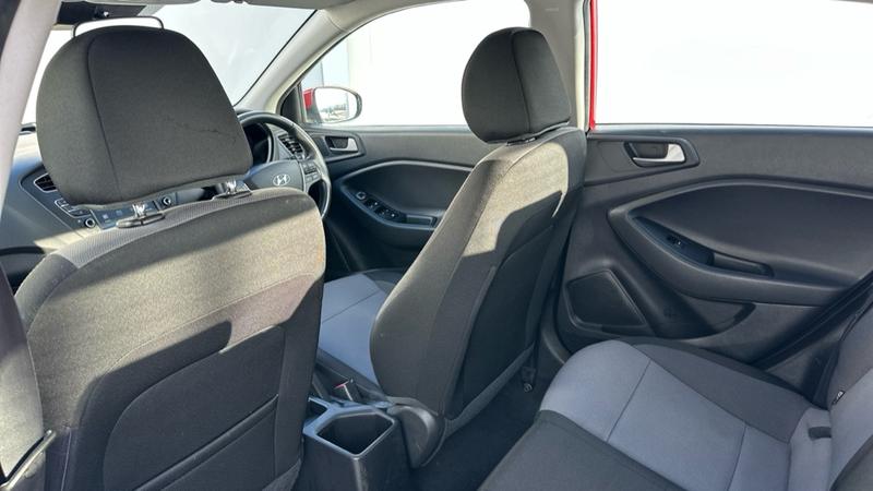 Used Hyundai i20 2018 for sale - 76722963: Photo 72