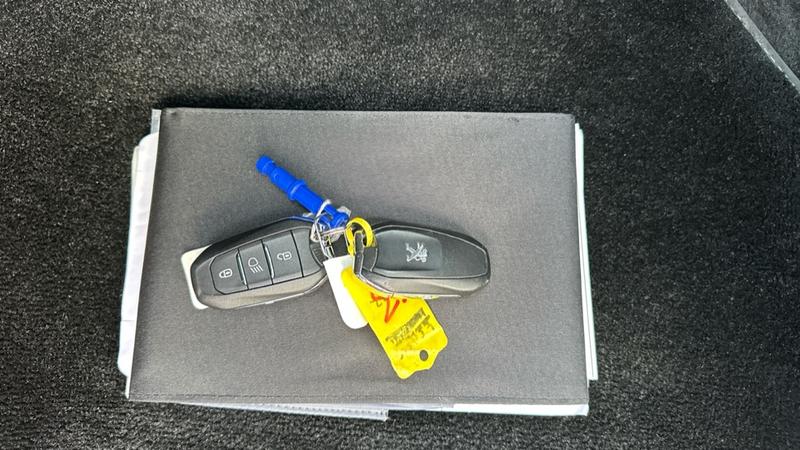 Used Peugeot 2008 2022 for sale - 76008518: Photo 68
