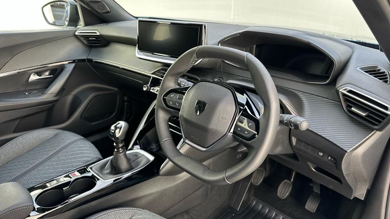 Used Peugeot 2008 2025 for sale - 77336012: Photo 2