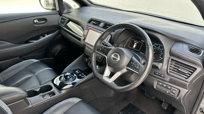 Used Nissan Leaf 2022 for sale - 77286352: Photo 2