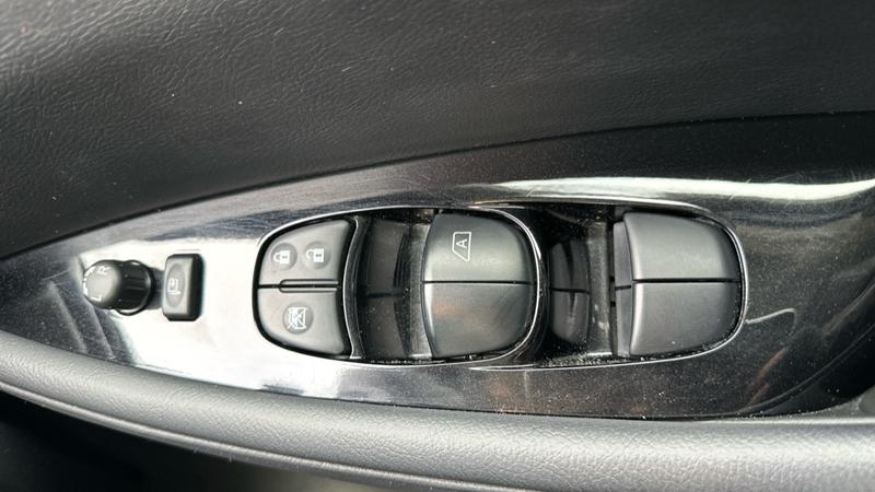 Used Nissan Leaf 2022 for sale - 77286352: Photo 53