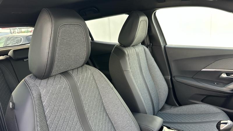 Used Peugeot 2008 2025 for sale - 77117361: Photo 59