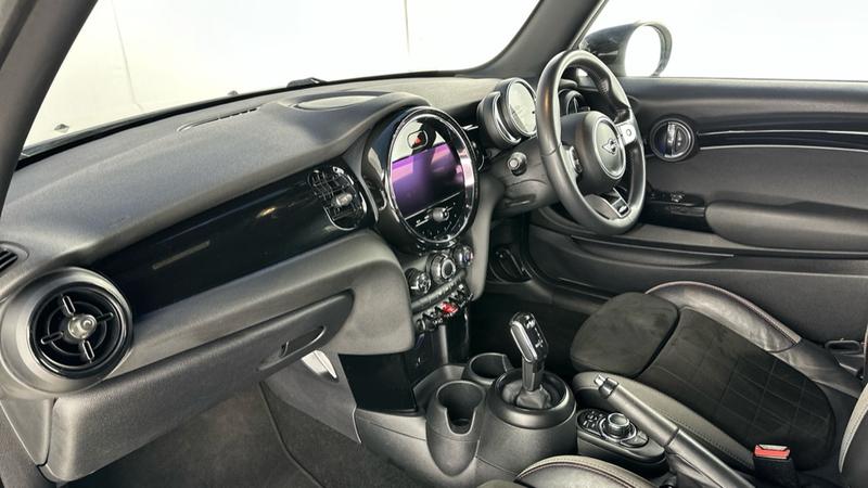 Used MINI Hatch 2022 for sale - 77268758: Photo 12