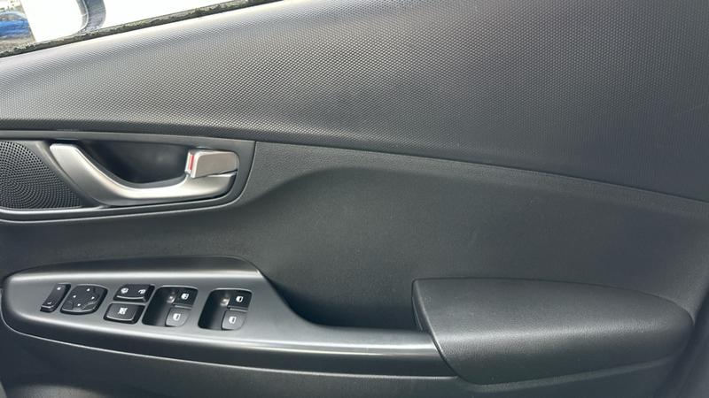 Used Hyundai KONA 2023 for sale - 76647133: Photo 30