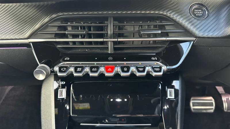 Used Peugeot 2008 2023 for sale - 76616172: Photo 45