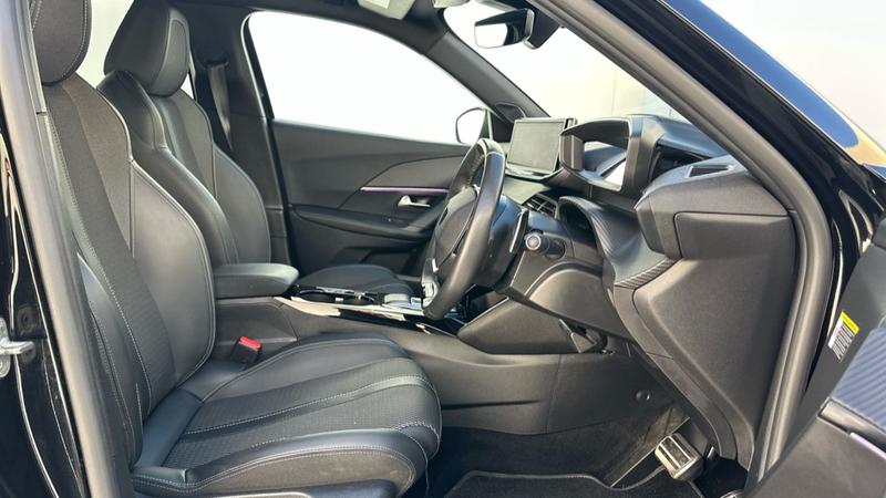 Used Peugeot 2008 2023 for sale - 76616172: Photo 63