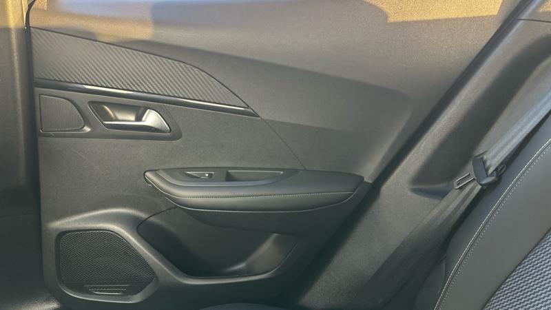 Used Peugeot 2008 2023 for sale - 76616172: Photo 71