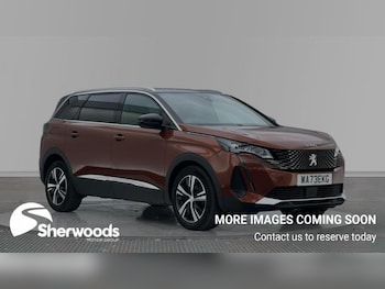 Peugeot - 5008