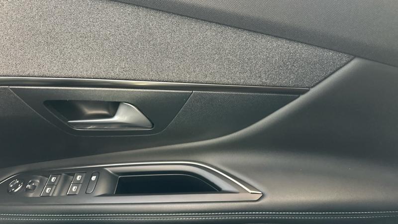 Used Peugeot 3008 2023 for sale - 76355518: Photo 30