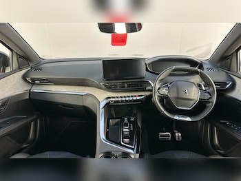 Used Peugeot 3008 2023 for sale - 77301012: Photo