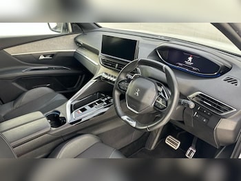 Used Peugeot 5008 2023 for sale - 77672572: Photo