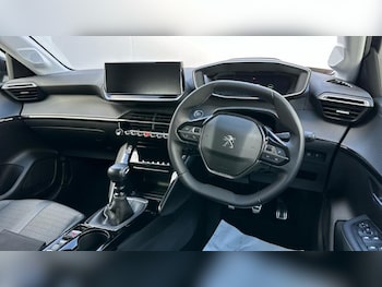 Used Peugeot 208 2022 for sale - 76008640: Photo 2