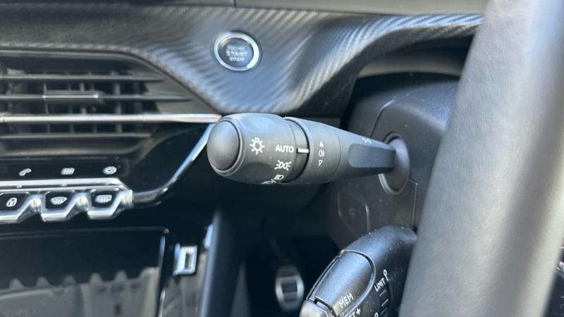 Used Peugeot 208 2022 for sale - 76008640: Photo 52