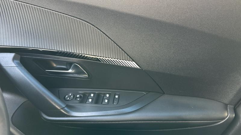 Used Peugeot 2008 2023 for sale - 76322290: Photo 30