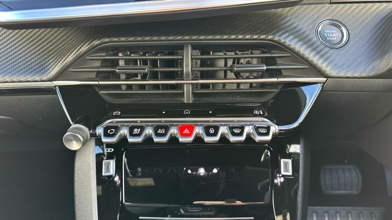 Used Peugeot 2008 2023 for sale - 76322290: Photo 44