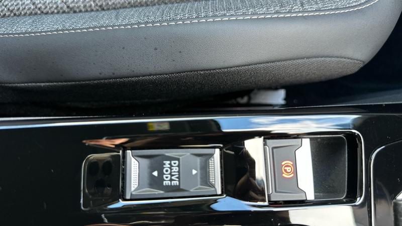 Used Peugeot 2008 2023 for sale - 76322290: Photo 49