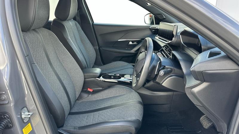 Used Peugeot 2008 2023 for sale - 76322290: Photo 62