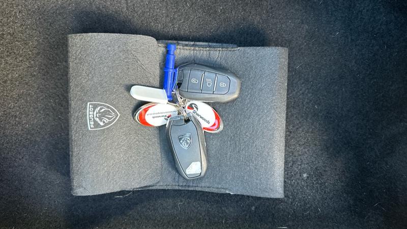 Used Peugeot 2008 2023 for sale - 76322290: Photo 70