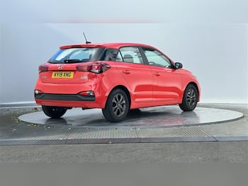 Used Hyundai i20 2019 for sale - 79699587: Photo