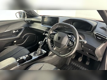 Used Peugeot 2008 2023 for sale - 77006013: Photo