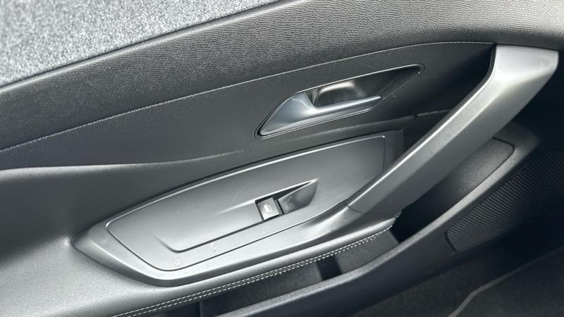 Used Peugeot 308 2023 for sale - 77603312: Photo 70