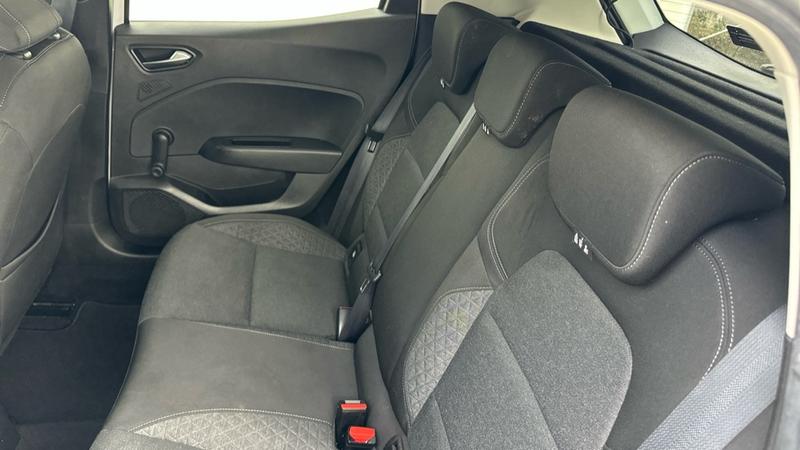 Used Renault Clio 2020 for sale - 77607577: Photo 16