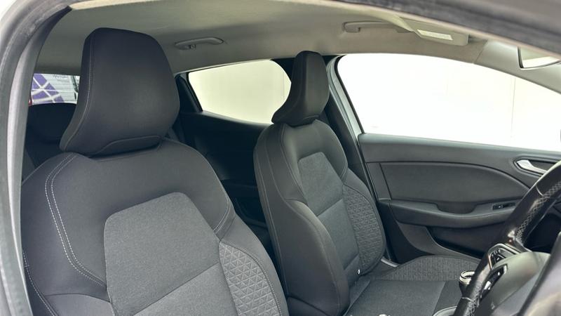 Used Renault Clio 2020 for sale - 77607577: Photo 57