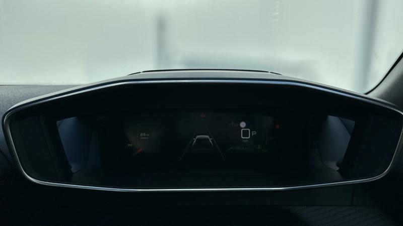 Used Peugeot 2008 2021 for sale - 76266133: Photo 13