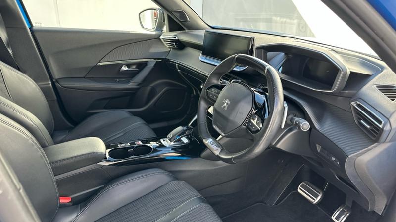Used Peugeot 2008 2021 for sale - 76266133: Photo 2