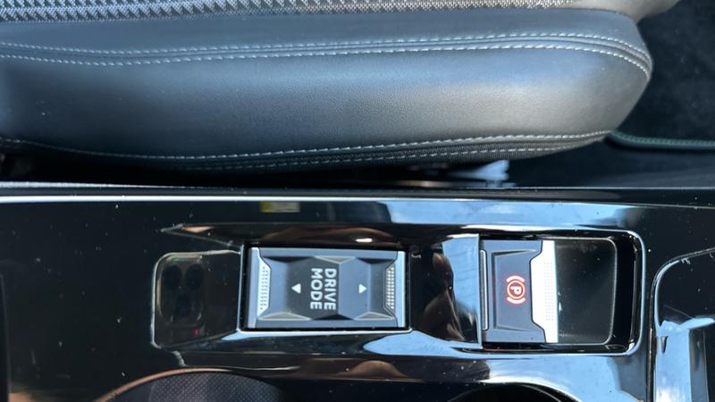 Used Peugeot 2008 2021 for sale - 76266133: Photo 54