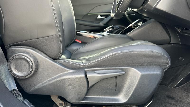 Used Peugeot 2008 2021 for sale - 76266133: Photo 68