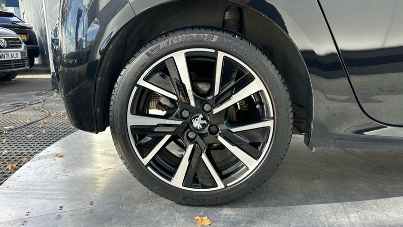 Used Peugeot 208 2020 for sale - 76017208: Photo 19