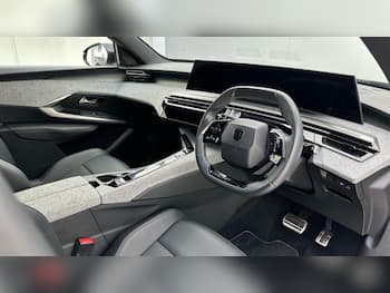 Used Peugeot E-3008 2025 for sale - 79789155: Photo