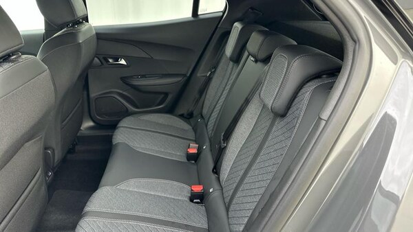 Used Peugeot 2008 2025 for sale - 76190542: Photo 14