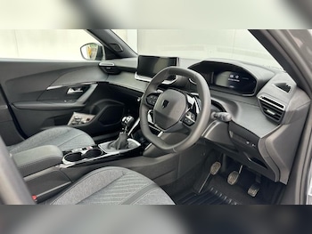 Used Peugeot 2008 2025 for sale - 76190542: Photo 2