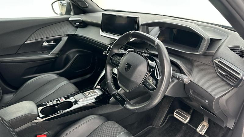 Used Peugeot 2008 2023 for sale - 78166177: Photo 2