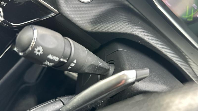 Used Peugeot 2008 2023 for sale - 78166177: Photo 30