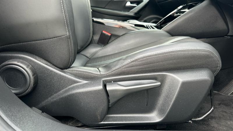 Used Peugeot 2008 2023 for sale - 78166177: Photo 63