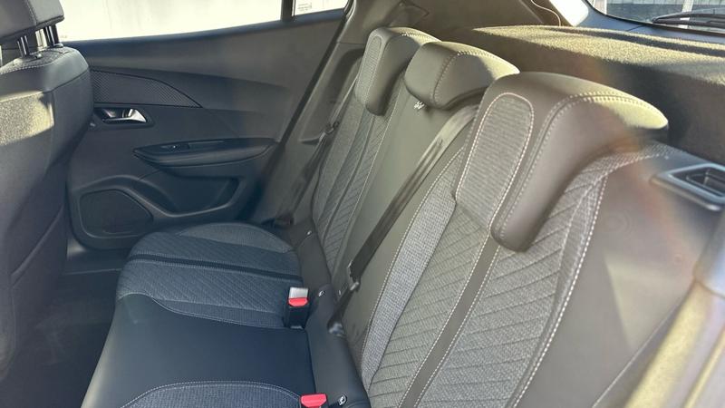 Used Peugeot 2008 2025 for sale - 77117360: Photo 14