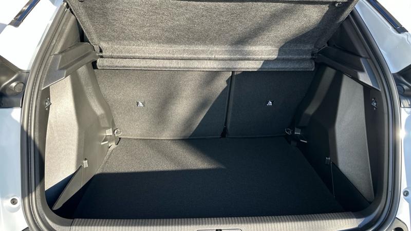 Used Peugeot 2008 2025 for sale - 77117360: Photo 15