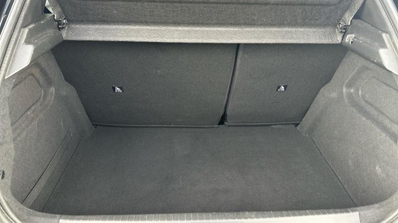 Used Peugeot E-208 2021 for sale - 77647461: Photo 16