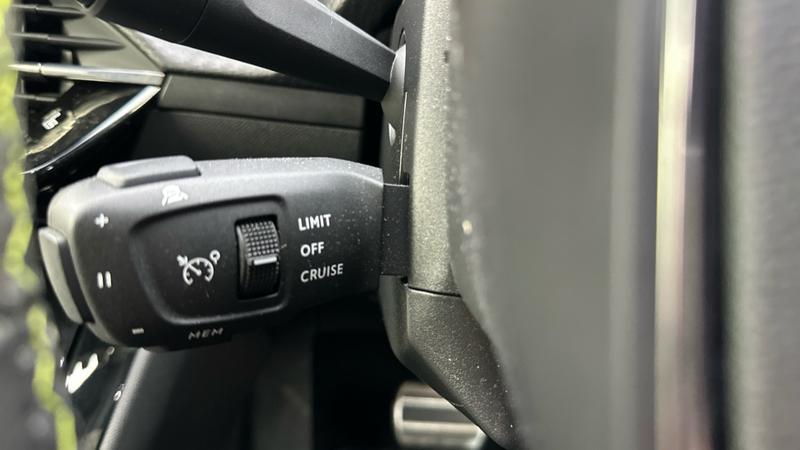 Used Peugeot E-208 2021 for sale - 77647461: Photo 59