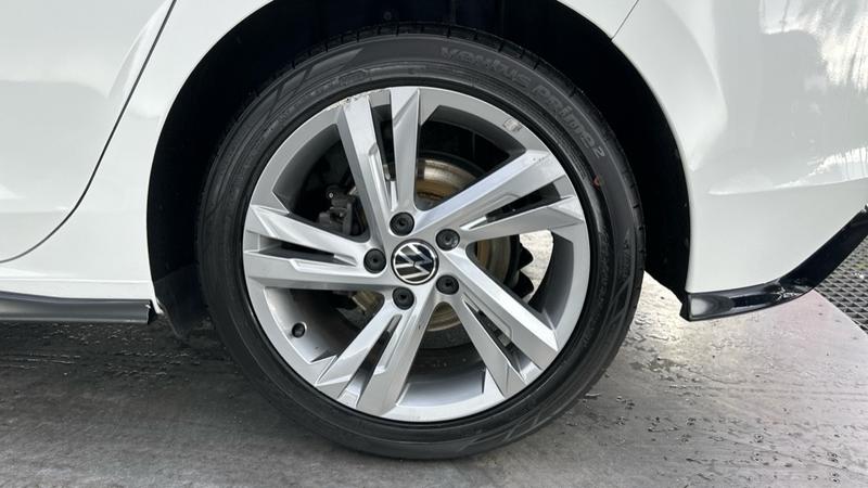 Used Volkswagen Golf 2023 for sale - 76322371: Photo 18