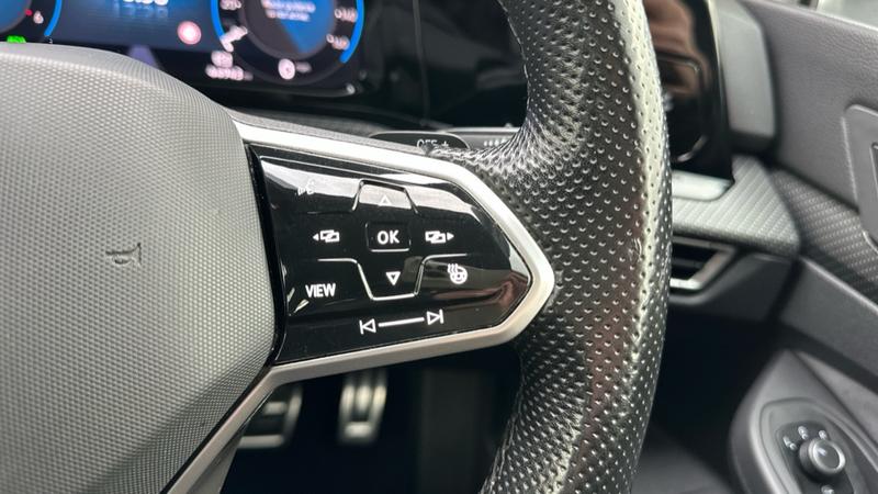 Used Volkswagen Golf 2023 for sale - 76322371: Photo 22