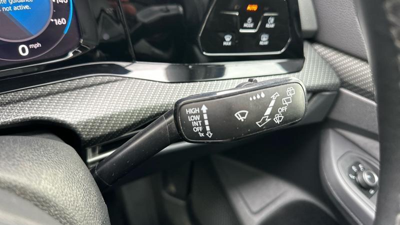 Used Volkswagen Golf 2023 for sale - 76322371: Photo 24