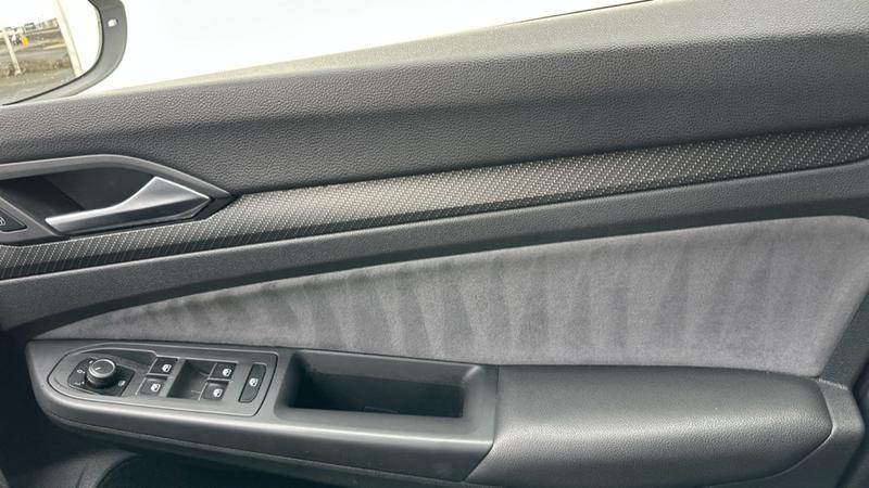 Used Volkswagen Golf 2023 for sale - 76322371: Photo 30