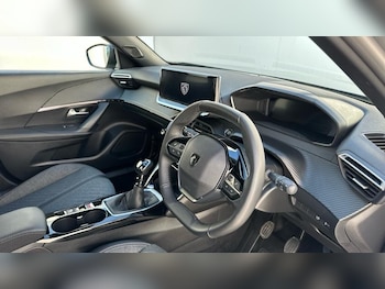 Used Peugeot 2008 2025 for sale - 79465894: Photo
