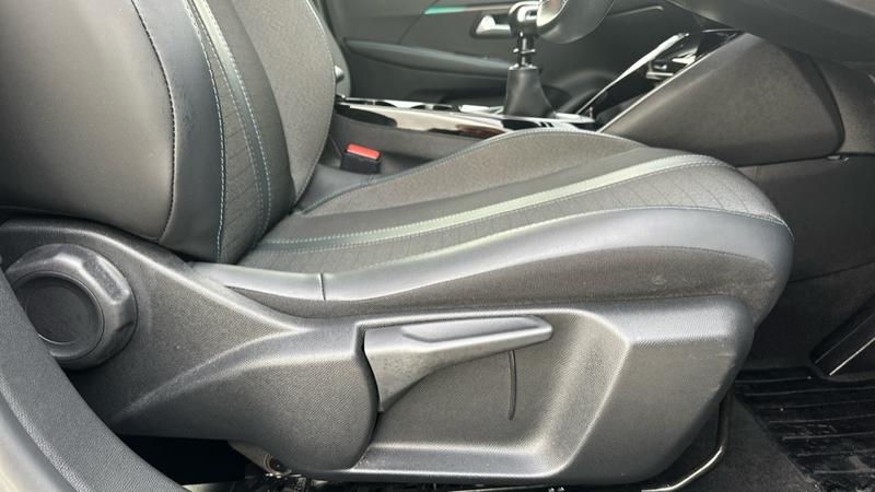 Used Peugeot 208 2021 for sale - 76382138: Photo 61