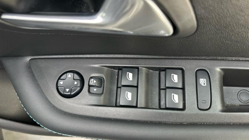 Used Peugeot 208 2021 for sale - 76382138: Photo 62