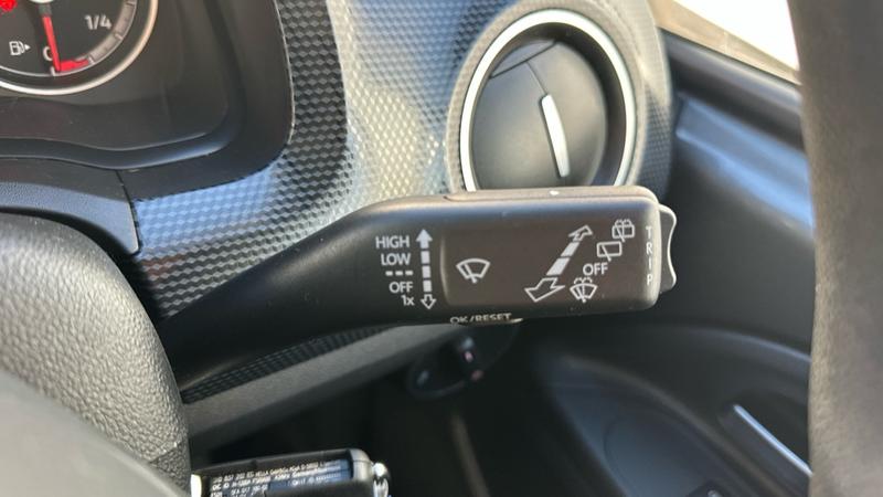 Used Volkswagen up! 2023 for sale - 76640967: Photo 22